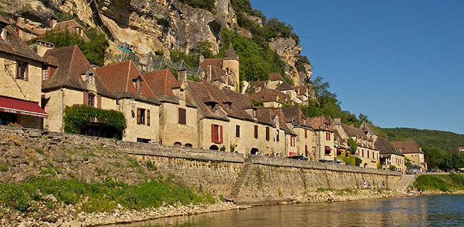 Village de Dordogne : La Roque Gageac, entre falaise et rivière !